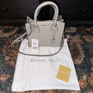 Michael Kors Mercer Crossbody - Mini